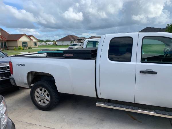2011 Chevy 2500 6.0 4x4 for sale in Brownsville, TX – photo 12