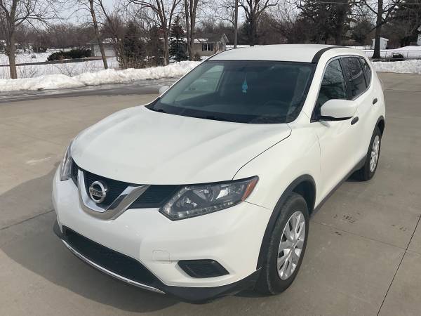 White 2016 Nissan Rogue S AWD (97, 000 Miles) - - by for sale in Dallas Center, IA – photo 3