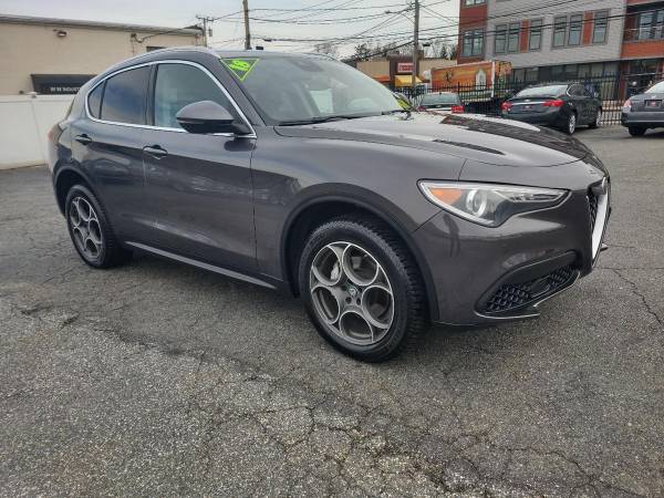 2018 Alfa Romeo Stelvio Base AWD 4dr Crossover - SUPER CLEAN! WELL for sale in Wakefield, MA – photo 4
