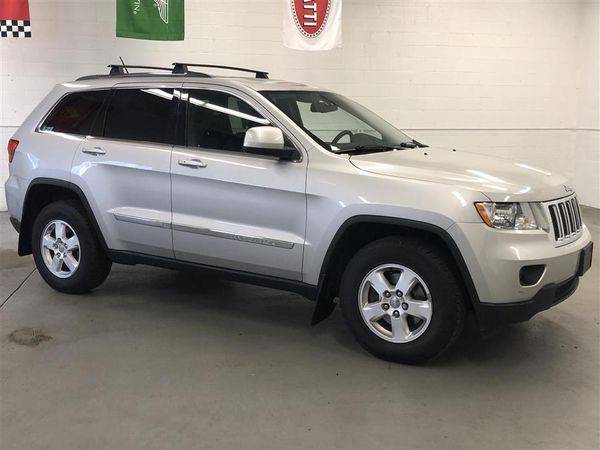 2012 Jeep Grand Cherokee 4WD 4dr Laredo -EASY FINANCING AVAILABLE for sale in Bridgeport, CT – photo 2