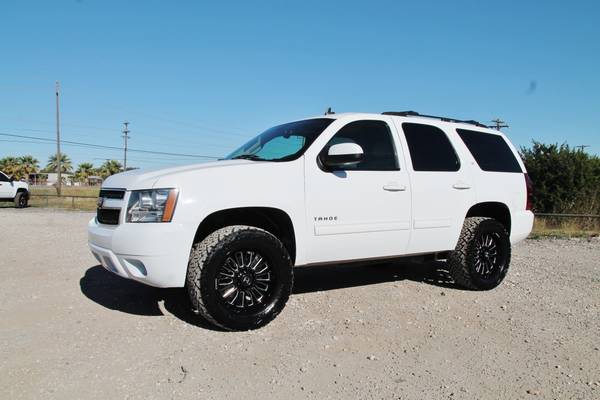 2012 CHEVROLET TAHOE LT 4X4*LEATHER*HOSTILE*NEW TIRES*TOUCH... for sale in Liberty Hill, TX – photo 3