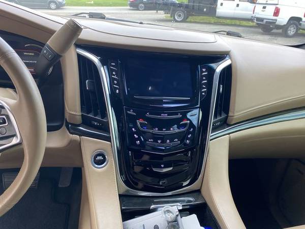 2018 Caddy Cadillac Escalade ESV Platinum suv White for sale in Other, KS – photo 11