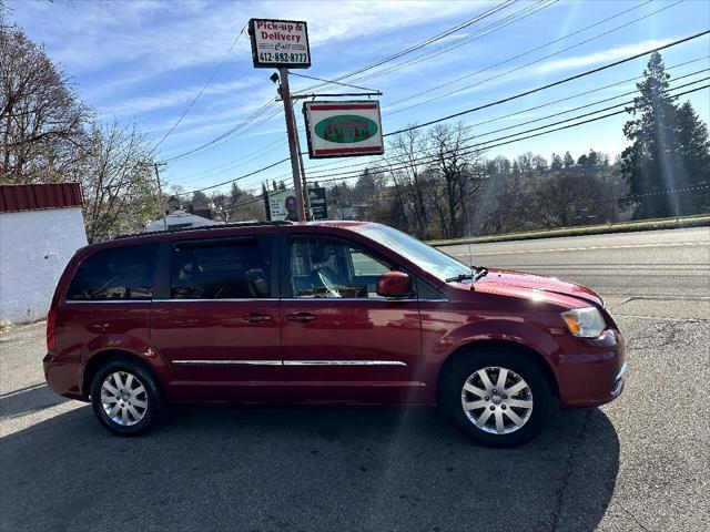 2014 Chrysler Town & Country Touring for sale in Pittsburgh, PA – photo 3