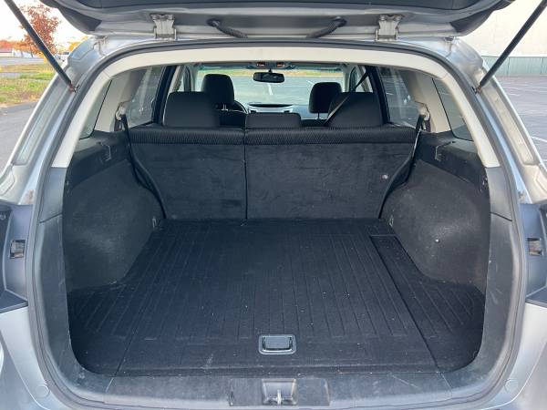 2011 Subaru Putback 2 5I Premium for sale in New Britain, CT – photo 14