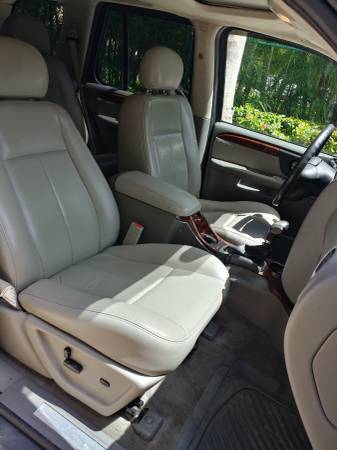 GMC Envoy SLT 4WD sunroof 1 owner private clean Carfax for sale in Fort Myers, FL – photo 10