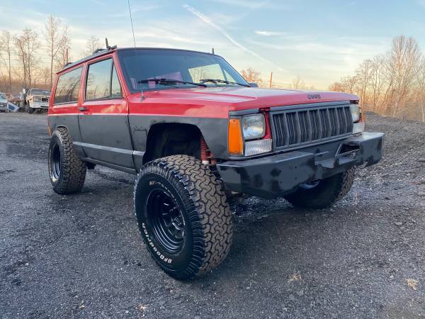 1995 Jeep Cherokee XJ 4cyl 5spd manual 204k miles for sale in Feasterville Trevose, PA – photo 2
