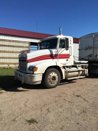 1998 freightliner 2003 timpte trailer for sale in Belview, MN