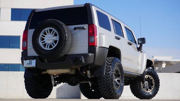 2008 HUMMER H3 Lifted 4WD SUV Custom Wheels Look Inside - cars for sale in Austin, TX – photo 5