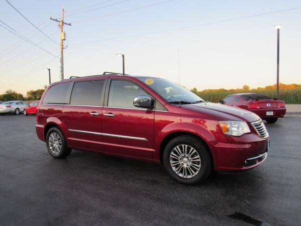 2013 Chrysler Town & Country Touring L for sale in Grayslake, IL – photo 8
