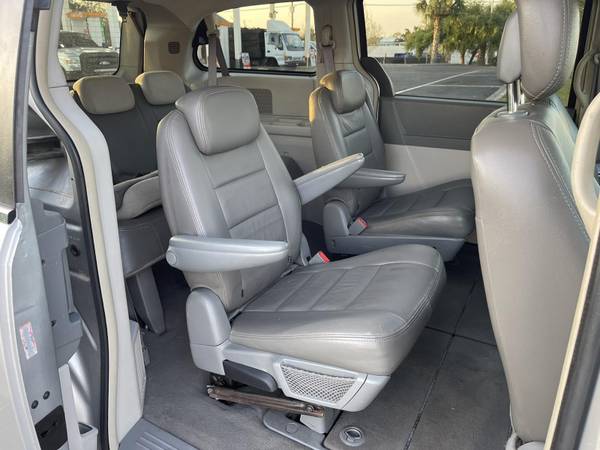 2010 Chrysler Town and Country Touring 4dr Mini-Van for sale in Hudson, FL – photo 11