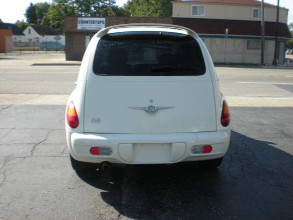 2005 Chrysler PT Cruiser Limited for sale in Roseville, MI – photo 6