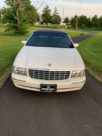 99 Cadillac Deville for sale in Mount Washington, KY – photo 2