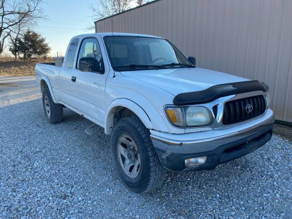 2002 toyota tacoma for sale in Boonville, MO – photo 2