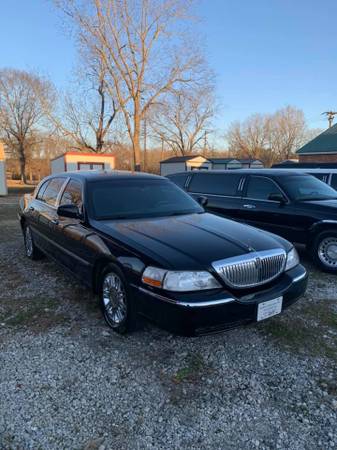 2007 LINCOLN TOWN CAR LIMOUSINE SEDAN - - by dealer for sale in Mansfield, GA – photo 4