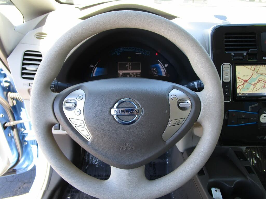 2011 Nissan LEAF SV for sale in MENASHA, WI – photo 6