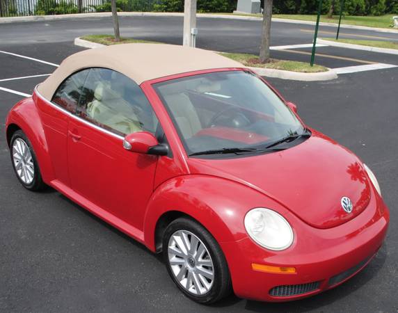 2008 VOLKSWAGEN NEW BEETLE CONVERTIBLE, 2.5L 4Cyl, CLEAN for sale in west park, FL – photo 20