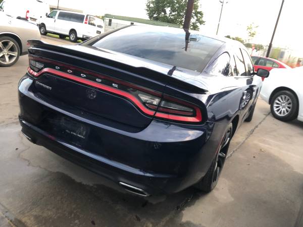 2016 DODGE CHARGER SXT 1495DN WE FINANCE ANYONE!!! for sale in Houston, TX – photo 4
