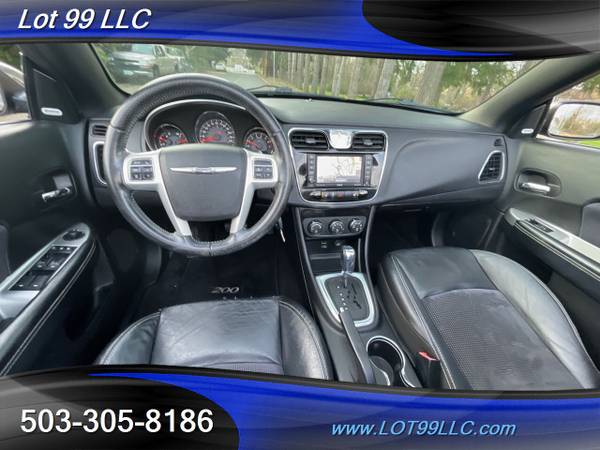 2011 Chrysler 200 S 2D Convertible Sport 1-Owner Navigation Heated L for sale in Milwaukie, OR – photo 2