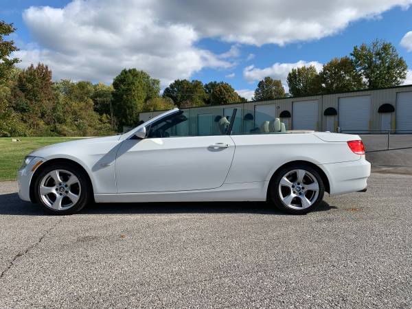 2008 BMW 328i hard top convertible 67k miles White w/Tan leather for sale in Jeffersonville, KY – photo 2