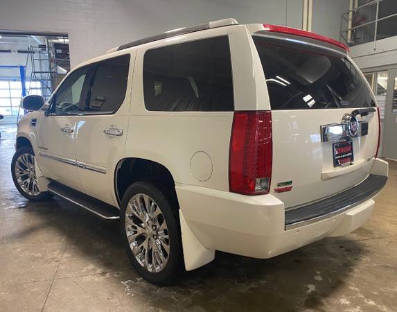 2009 Cadillac Escalade 4WD 4dr Sport - - by dealer for sale in Coopersville, MI – photo 4