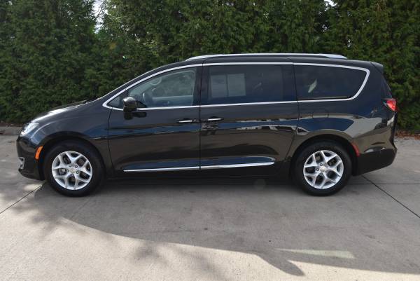 2017 CHRYSLER PACIFICA Touring-L Plus S1124 - cars & trucks - by... for sale in Morton, IL – photo 15