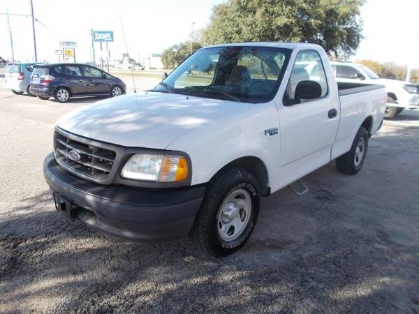 2003 Ford F-150 Regular Cab 2WD - cars & trucks - by dealer -... for sale in Weatherford, TX – photo 5