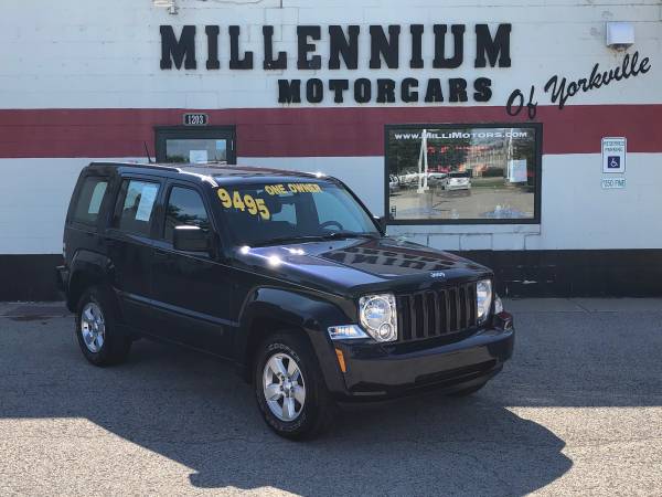 2011 Jeep Liberty 4x4 - cars & trucks - by dealer - vehicle... for sale in Yorkville, IL