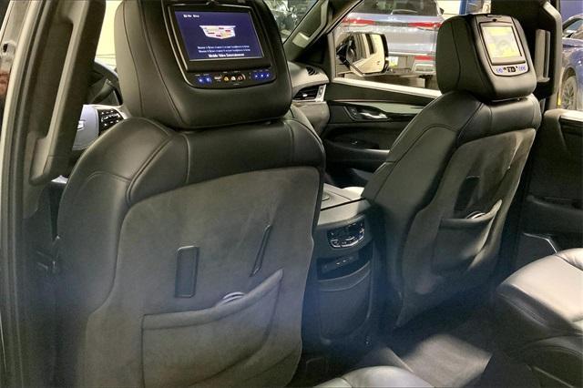 2018 Cadillac Escalade ESV Platinum for sale in Des Moines, IA – photo 31