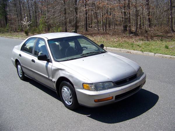 1996 Honda Accord - - by dealer - vehicle automotive for sale in HAMMONTON, NJ – photo 2