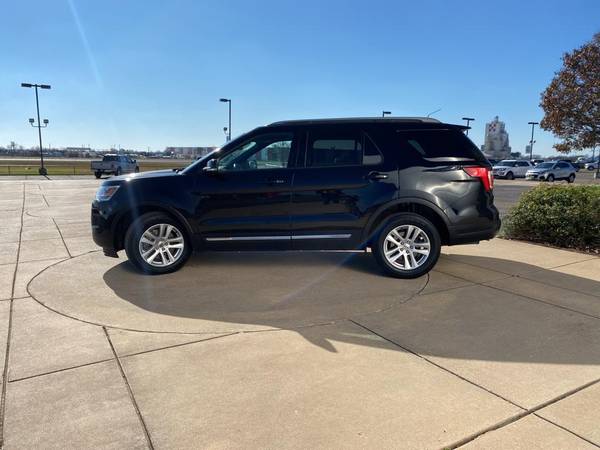 2018 Ford Explorer XLT - - by dealer - vehicle for sale in Mc Gregor, TX – photo 4