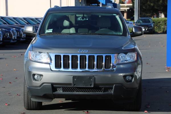 2012 Jeep Grand Cherokee 4x4 - cars & trucks - by owner - vehicle... for sale in Tahoe City, NV – photo 2