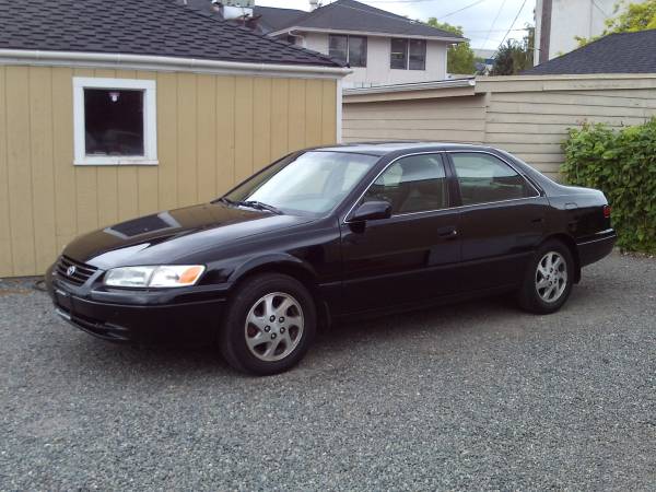 1997 TOYOTA CAMRY XLE**AT**SUNROOF**RUNS AND DRIVE PERFECT**GORGEOUS** for sale in Renton, WA – photo 3