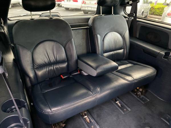 2001 Chrysler Town & Country Mini Van 3rd Row Leather Loaded for sale in Pompano Beach, FL – photo 18