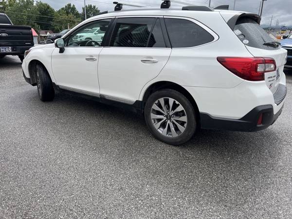 2019 Subaru Outback 3 6R suv Crystal White Pearl for sale in LaFollette, TN – photo 5