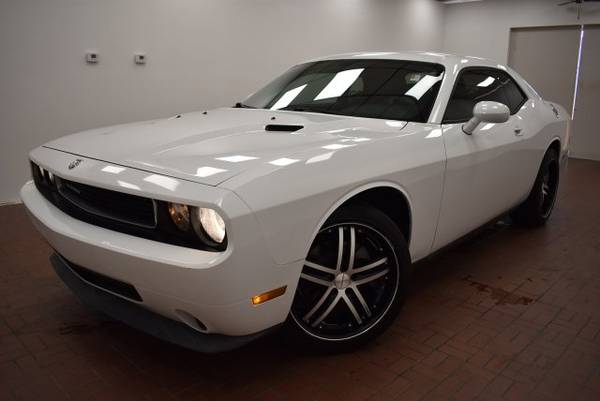Pre-Owned 2010 Dodge Challenger SE for sale in Tallahassee, FL – photo 3