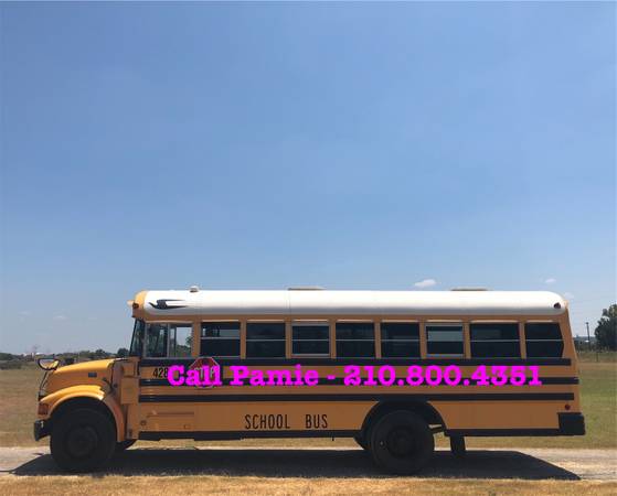 2000 International Bluebird school bus AC DIESEL for sale in San Antonio, TX – photo 2