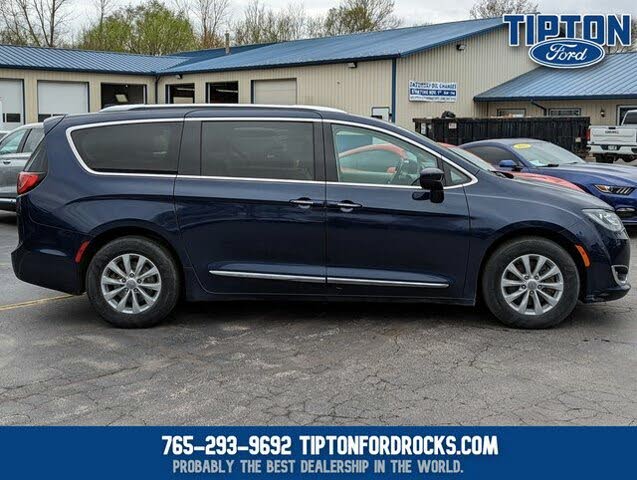 2018 Chrysler Pacifica Touring L Plus FWD for sale in Tipton, IN – photo 5