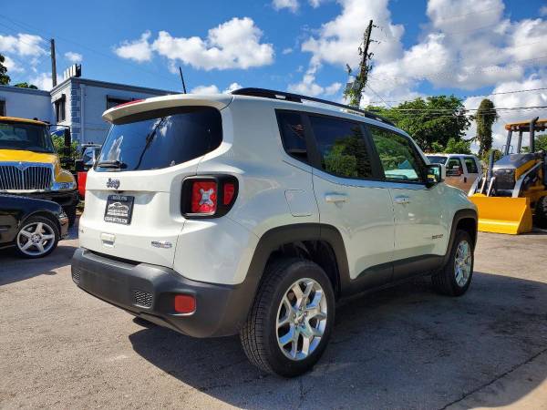 2018 Jeep Renegade Latitude 4x4 4dr SUV - cars & trucks - by dealer... for sale in Hollywood, FL – photo 5