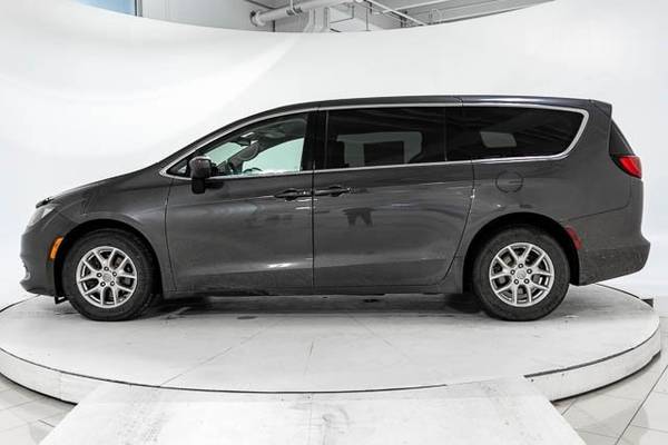 2017 Chrysler Pacifica LX 4dr Wagon Granite Cr for sale in Richfield, MN – photo 7