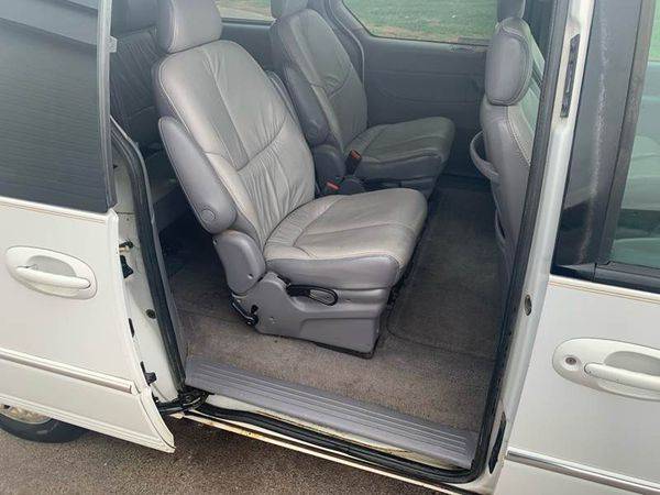 1997 Chrysler Town and Country LXi 4dr Extended Mini Van Drive Home... for sale in Ponca, NE – photo 15
