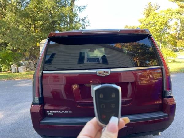 2017 Cadillac Escalade Platinum SUV for sale in Hudson, NH – photo 4