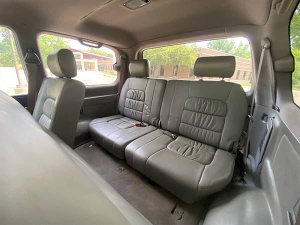 2005 Lexus LX 470: LOW MILES 4WD 3rd Row Seating LOADED for sale in Madison, WI – photo 16