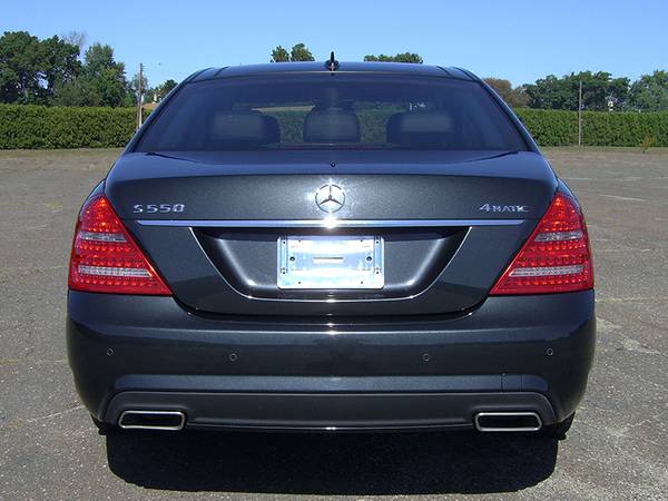 ★ 2011 MERCEDES BENZ S550 AMG - AWD, NAVI, PANO ROOF, 19" WHEELS, MORE for sale in East Windsor, NY – photo 4
