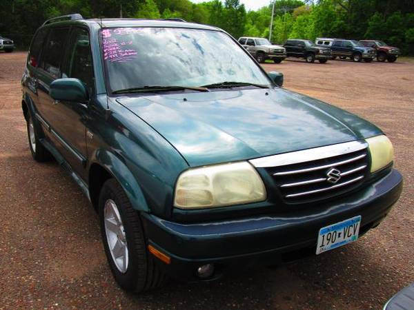 2001 Suzuki XL-7 Touring 4WD - cars & trucks - by dealer - vehicle... for sale in Saint Paul, MN – photo 2
