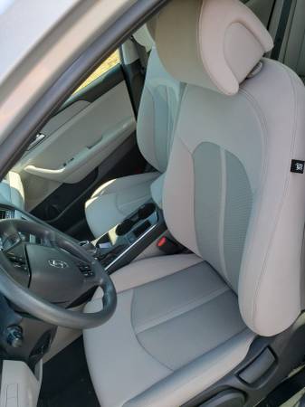 2017 Hyundai Sonata for sale in Greencastle, PA – photo 9