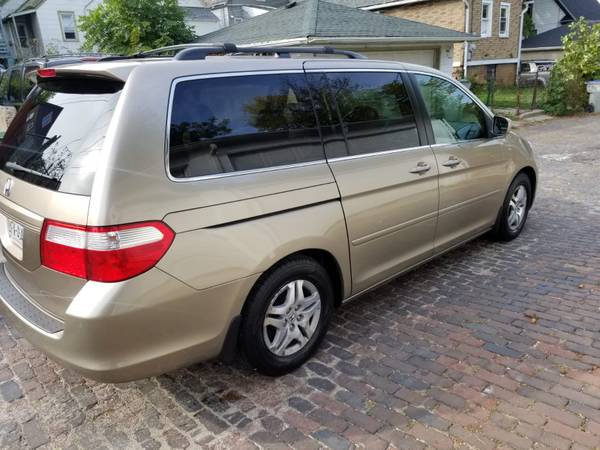Honda odyssey 2006 EX clean clean for sale in milwaukee, WI – photo 3