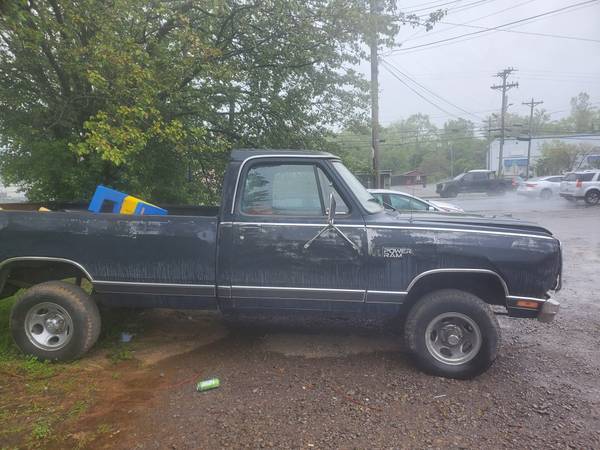 1983 Dodge D150 long bed for sale in Clarksville, TN – photo 2