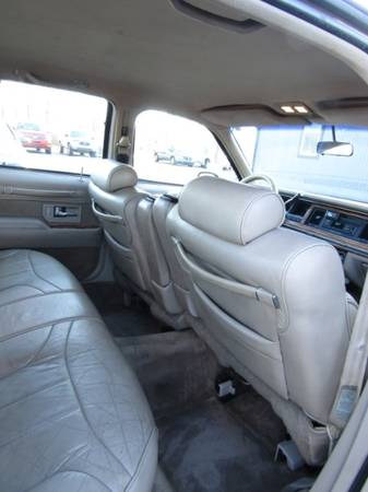 1993 Lincoln Town Car Signature for sale in Indianapolis, IN – photo 11
