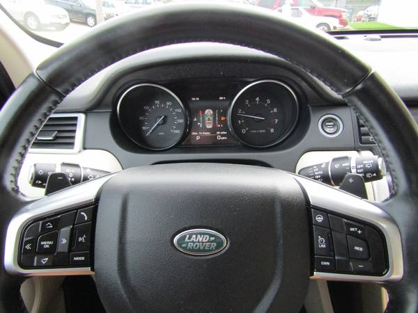 2016 Land Rover Discovery Sport HSE Lux Low Miles Factory Warranty for sale in Cedar Rapids, IA 52402, IA – photo 8