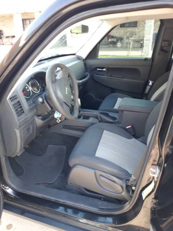 2010 Jeep Liberty - cars & trucks - by dealer - vehicle automotive... for sale in San Juan, TX – photo 2